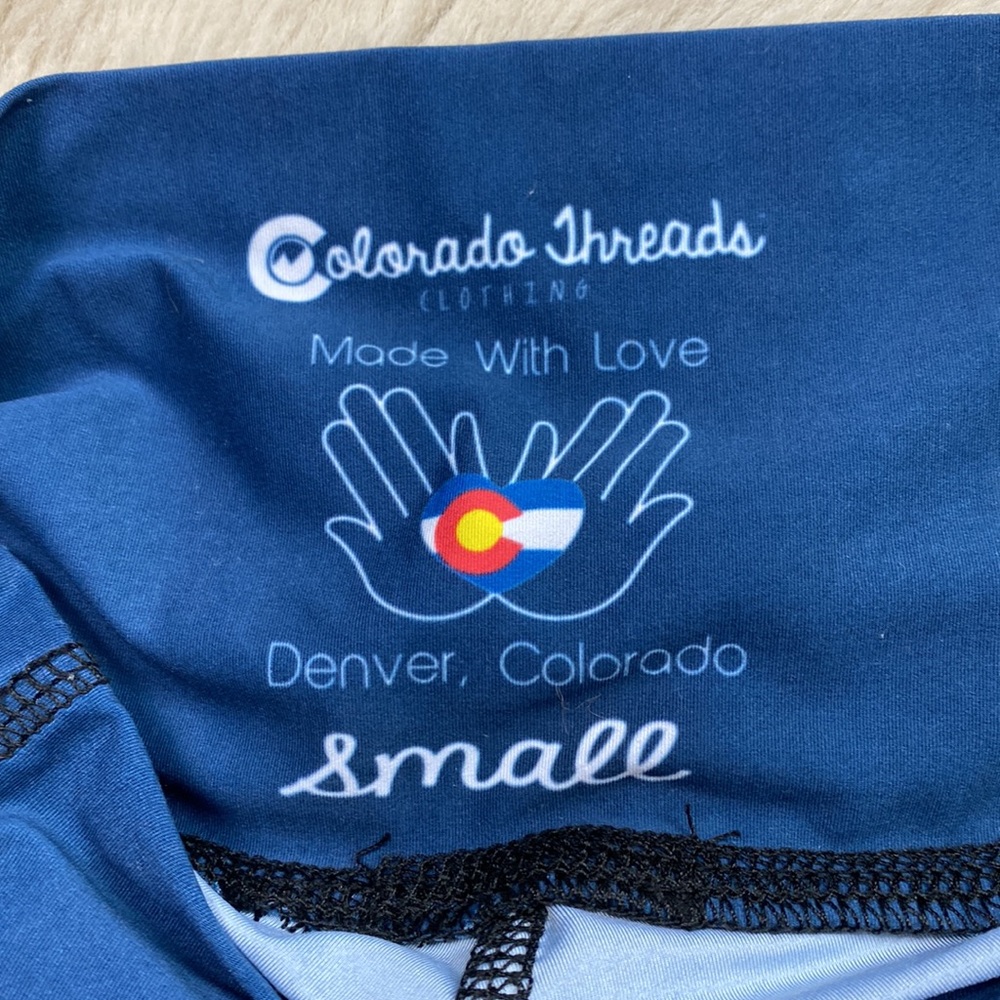 Colorado Threads Colorado Flag Leggings Blue Red Size Small - Picture 8 of 12